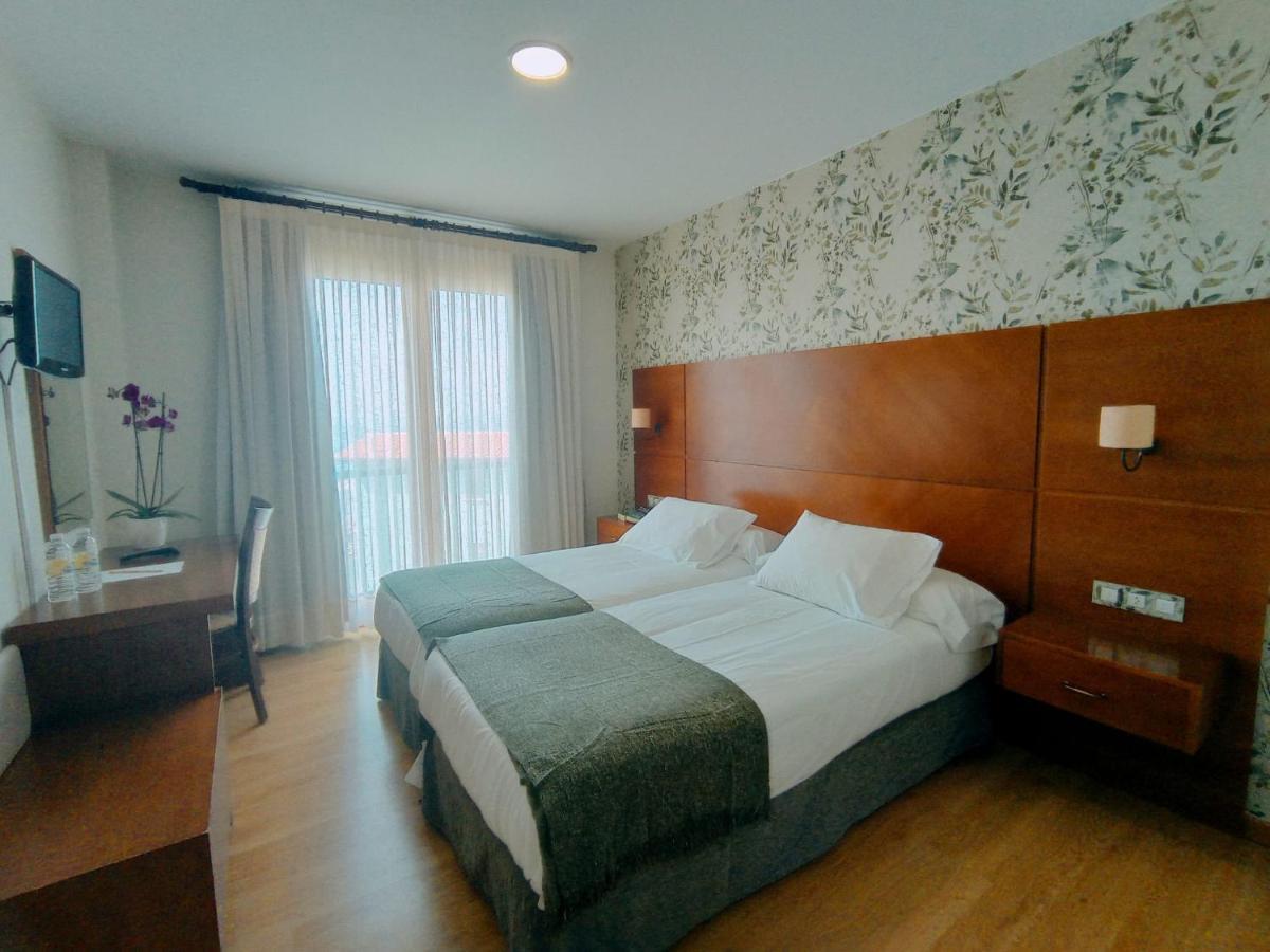 Hotel A Raina โอยา ภายนอก รูปภาพ