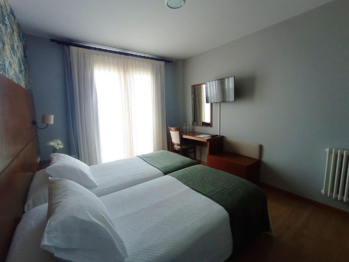 Hotel A Raina โอยา ภายนอก รูปภาพ